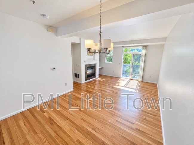 Building Photo - 2943 W Riverwalk Cir