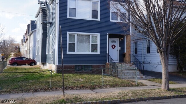 Foto del edificio - 245 Ampere Pkwy