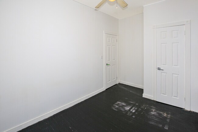 Foto del edificio - 2218 Dean St