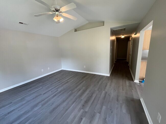 Foto del edificio - 2307 Toddville Rd