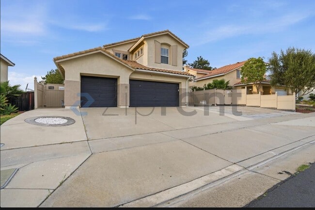 Building Photo - 33026 Terrace Dr