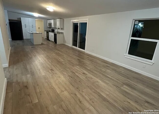 Building Photo - 1284 Glenn Dr