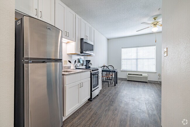 Estudio - 300 pies cuadrados - Cocina - Kings Reserve Dallas - Active 55+