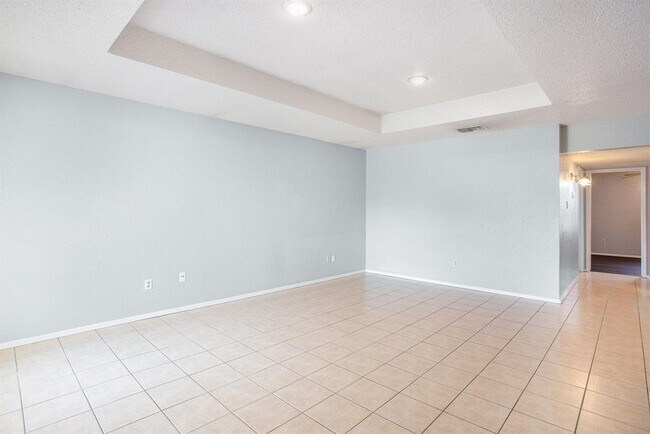 Foto del edificio - 3710 Hulen Park Cir