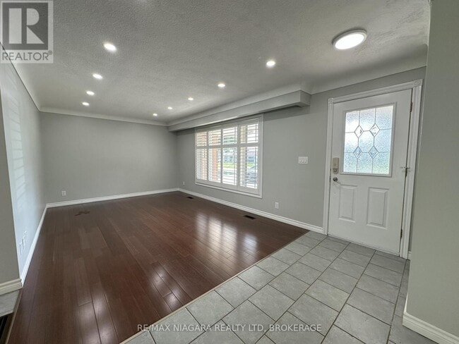 Building Photo - 182 Willson Rd