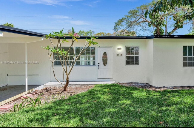 Building Photo - 1150 SW 46th Ave