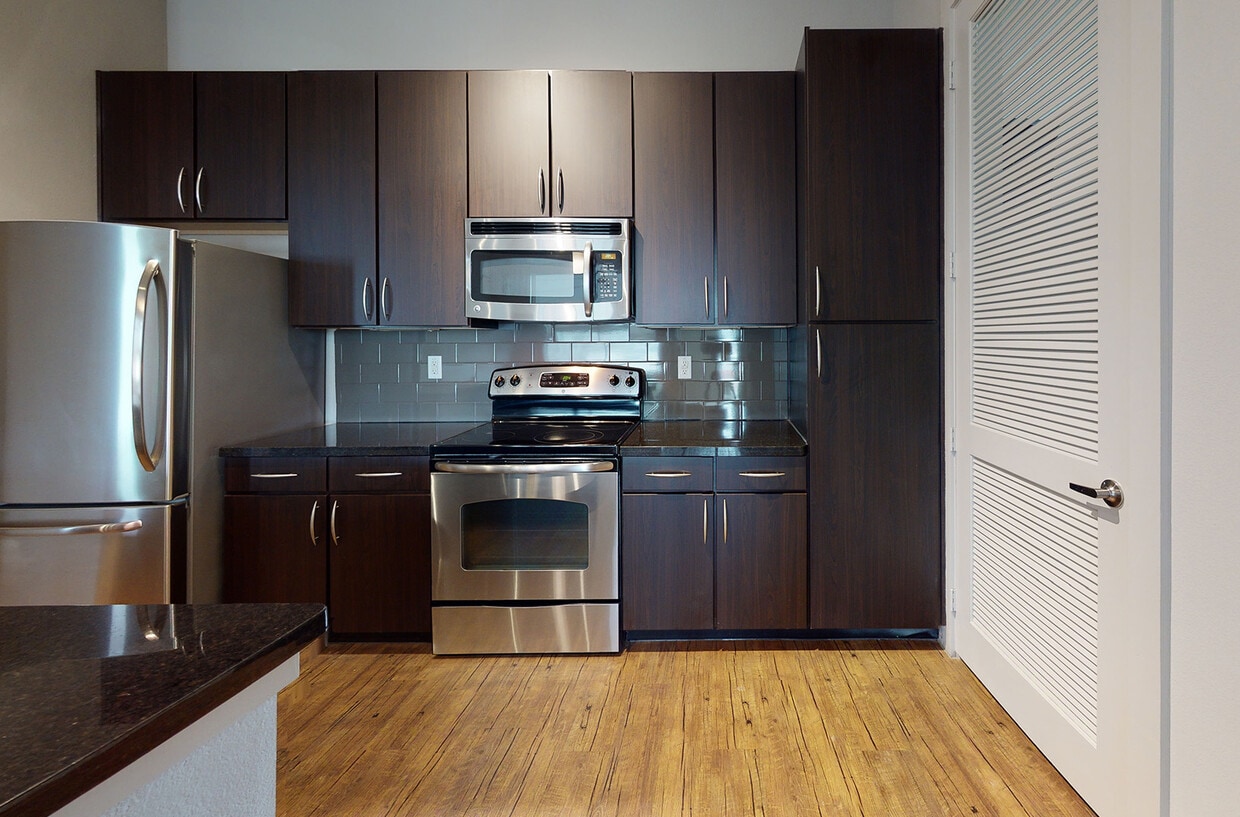 Photo - District at Greenbriar Apartments