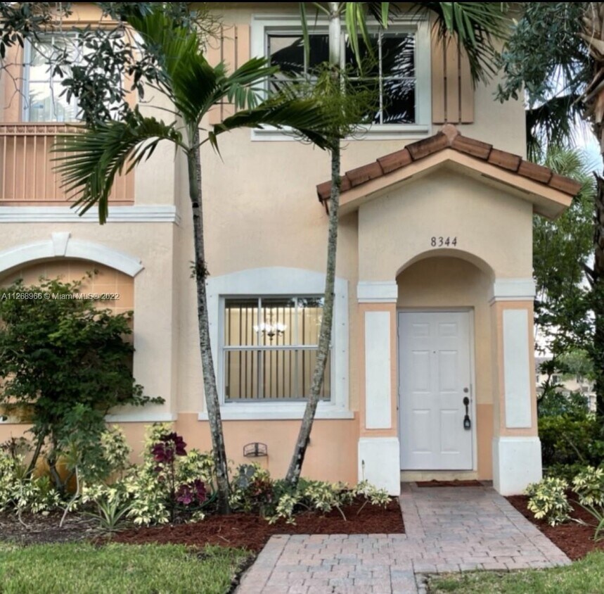 Primary Photo - 8344 SW 27th St