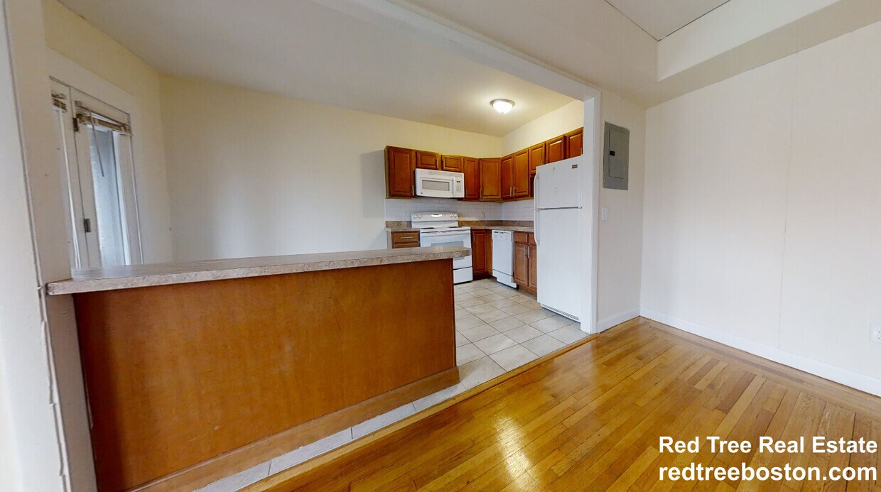 Foto principal - 1131 Commonwealth Ave