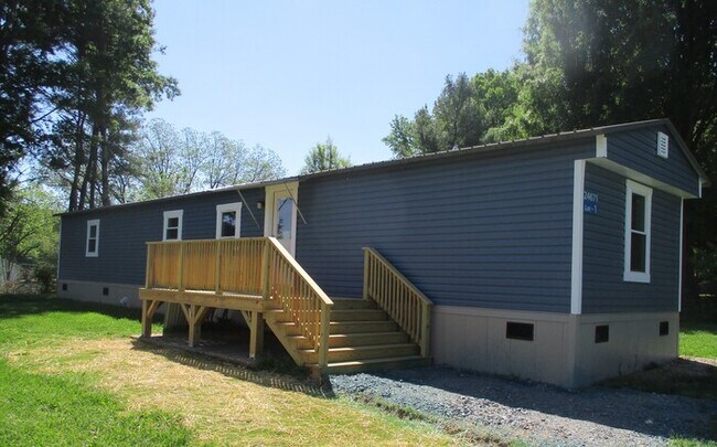 Foto del edificio - 24671 Ridgecrest Rd
