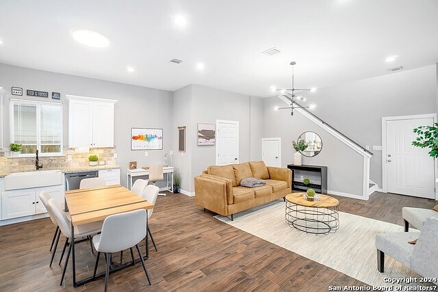 Foto del edificio - 1528 Lamar St