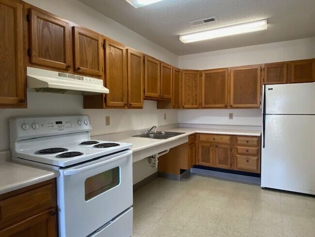 Building Photo - 339 Lewis B Moore Dr