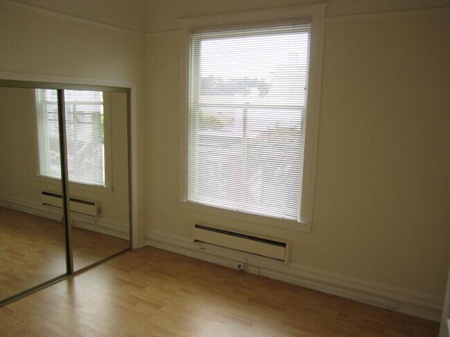 Building Photo - 2 bedroom in San Francisco CA 94117