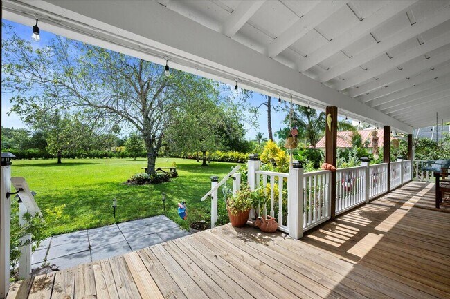 Building Photo - 17165 128th Trail N