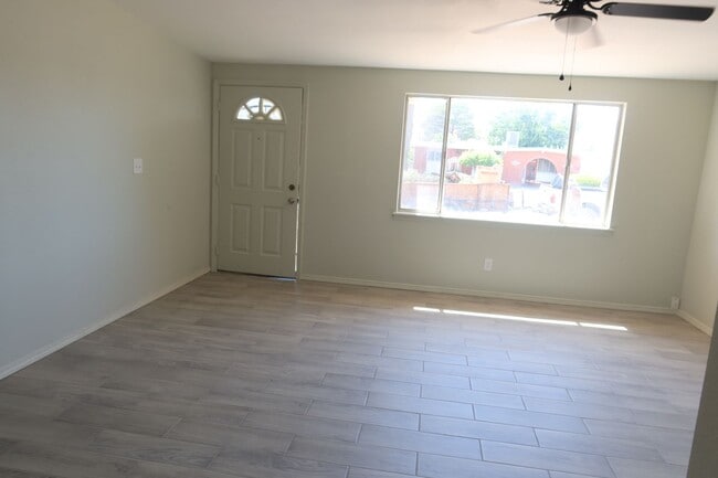 Building Photo - 10465 OMEGA