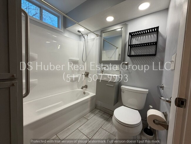 Foto del edificio - 6964 Cooper Rd