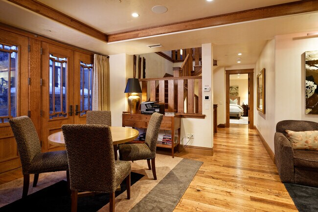 Foto del edificio - 330 W Bleeker St