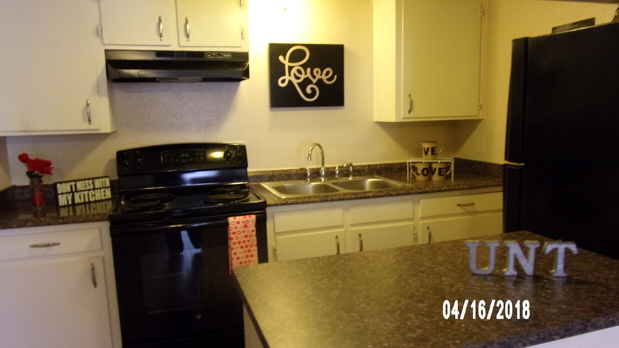 Kitchen - 228 Ave F