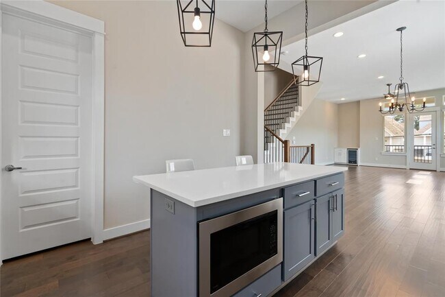 Foto del edificio - 1302 W 23rd St