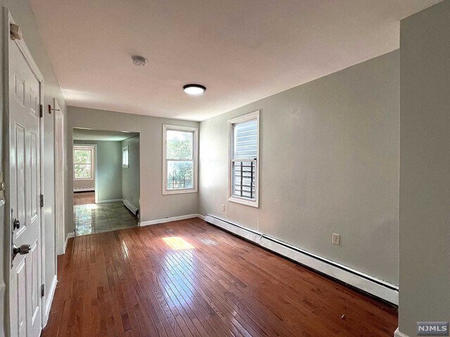 Building Photo - 32 Duryea St