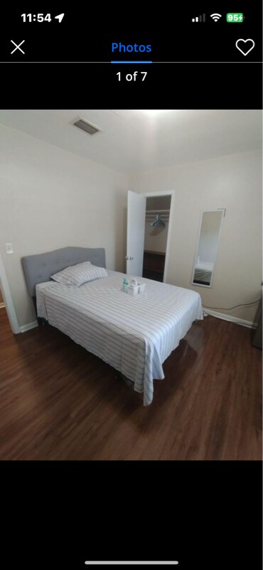 Foto del edificio - 4586 Park St