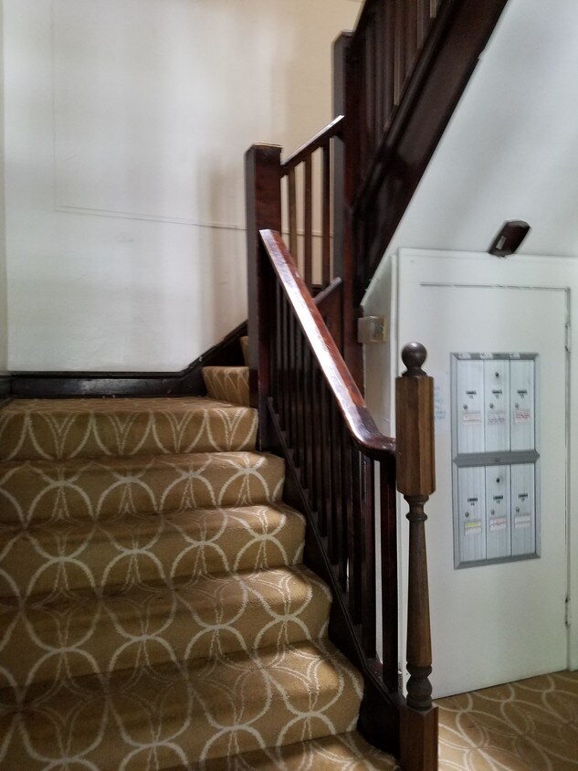 Foto principal - 2575 N Stowell Ave
