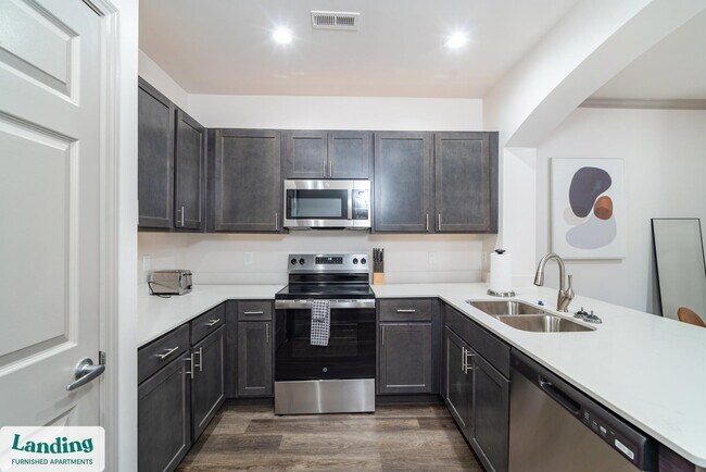 Building Photo - 3031 Eden Ave