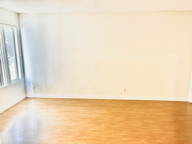 Foto del edificio - 11701 Texas Ave