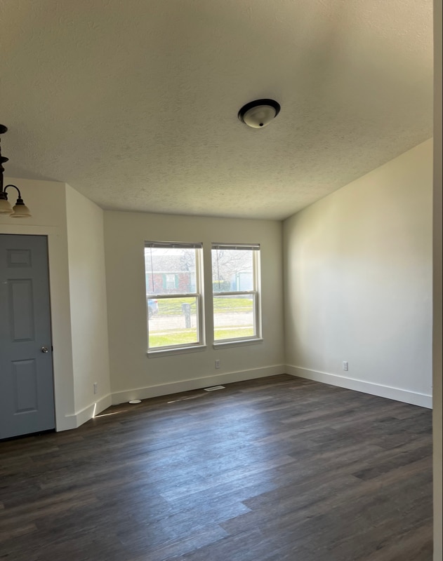 Building Photo - 122 Detchon Ct