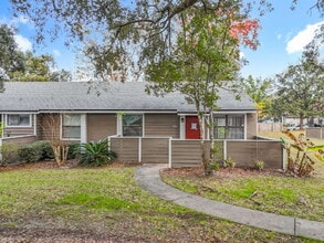 Building Photo - 8312 Westover Ct