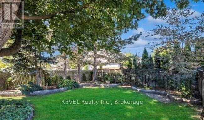 Building Photo - 5559 Glenholme Ave