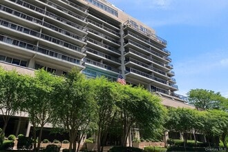 Building Photo - 1020 Warburton Ave