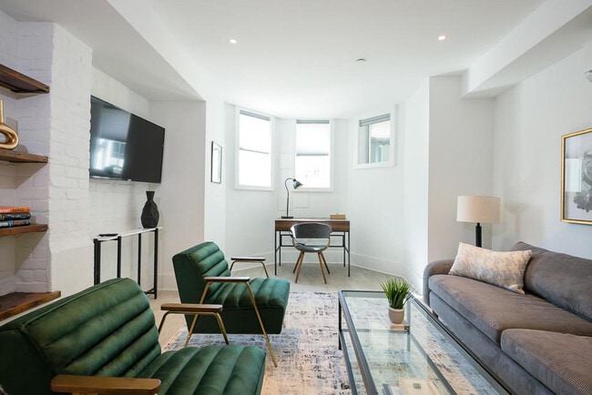 Building Photo - 1936 Calvert St NW