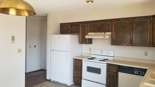 Foto del edificio - 2 Bed, 1 & 1/2 Bath, 1 Car Garage Duplex off of Patterson!!!!