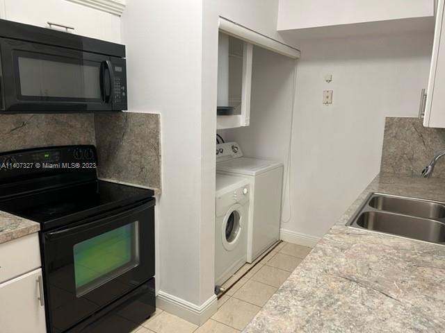 Foto principal - 18338 NW 68th Ave