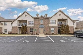 Building Photo - 773 Hidden Springs Dr