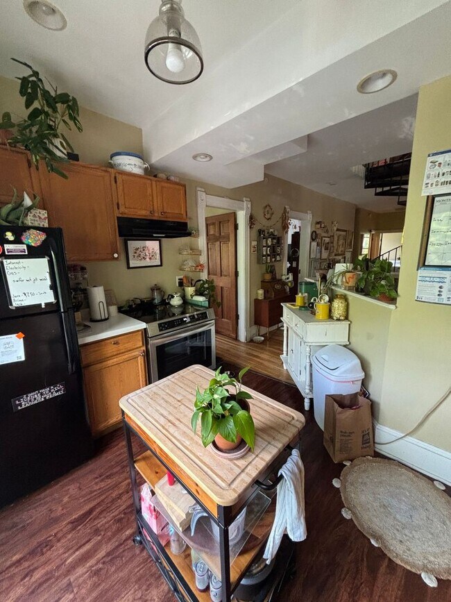 Foto del edificio - 2556 Dupont Ave S