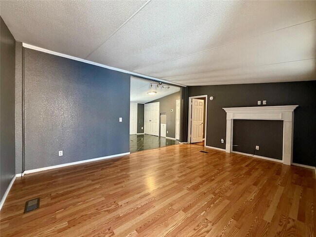 Foto del edificio - 107 Shady Oaks Dr