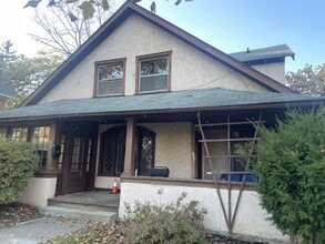 Building Photo - 303-305 W Fairmount Ave