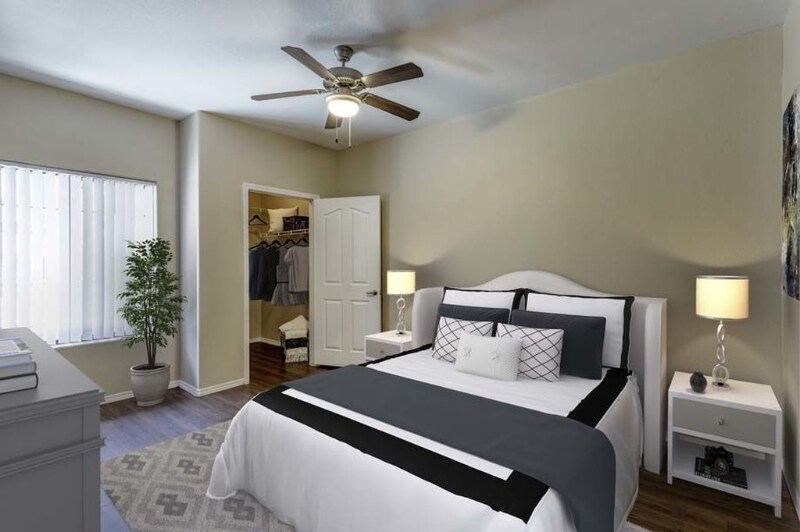 Foto principal - 4949 W Pine Blvd