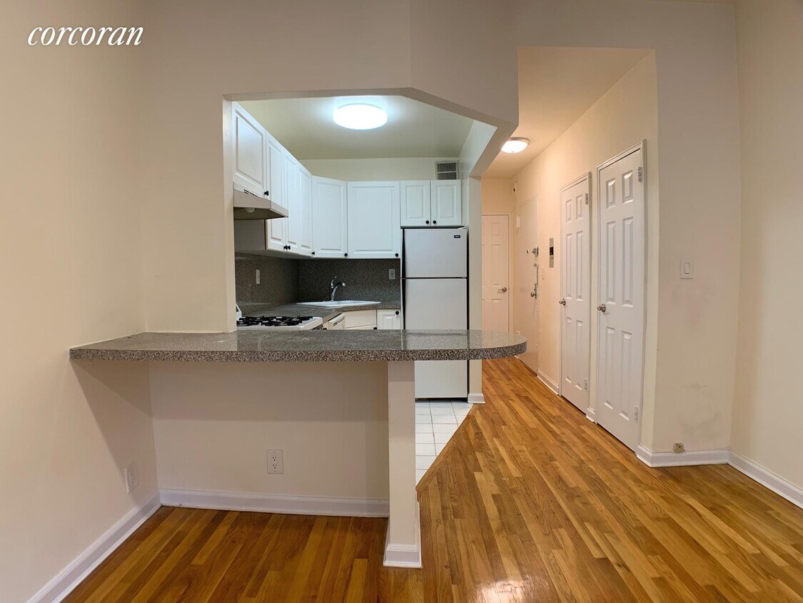 Foto del edificio - 330 E 77th St