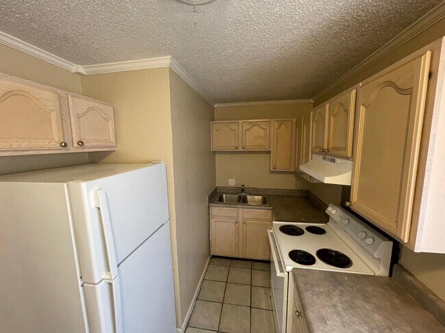 Building Photo - 2202 15th St