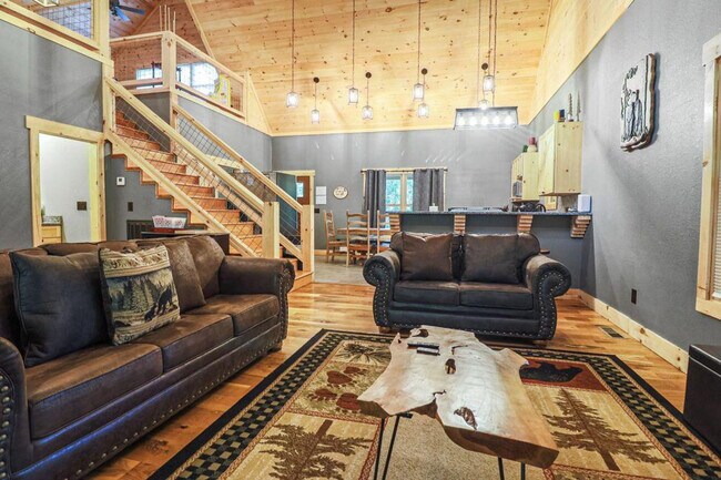 Foto del edificio - 2485 Waldens Creek Rd