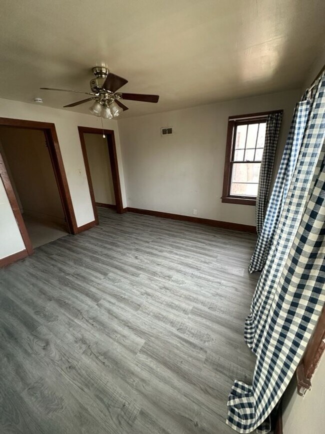 Foto del edificio - 941 Sheridan St