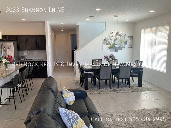 Foto del edificio - 3033 Shannon Ln NE