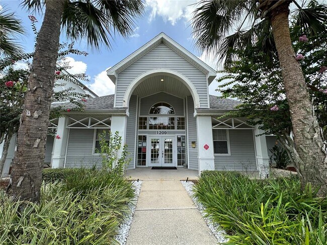 Foto del edificio - 1218 Bermuda Lakes Ln