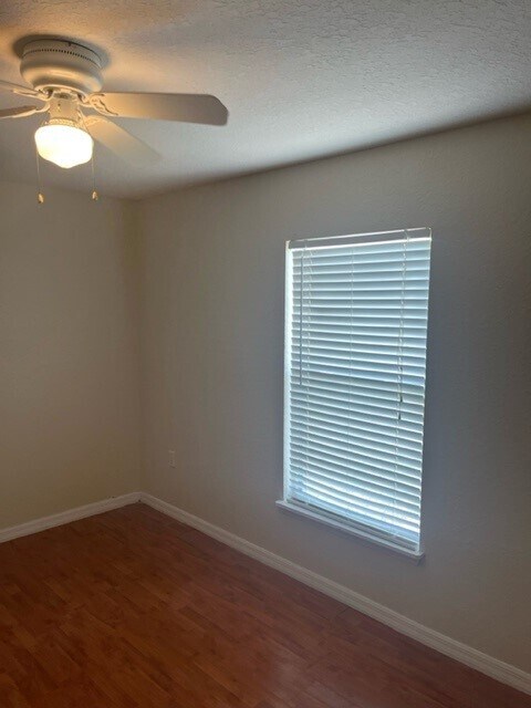 Building Photo - 1101 Gary Dr