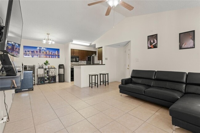 Building Photo - 2866 S University Dr