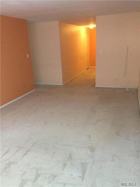 Building Photo - 94-11 60th Ave