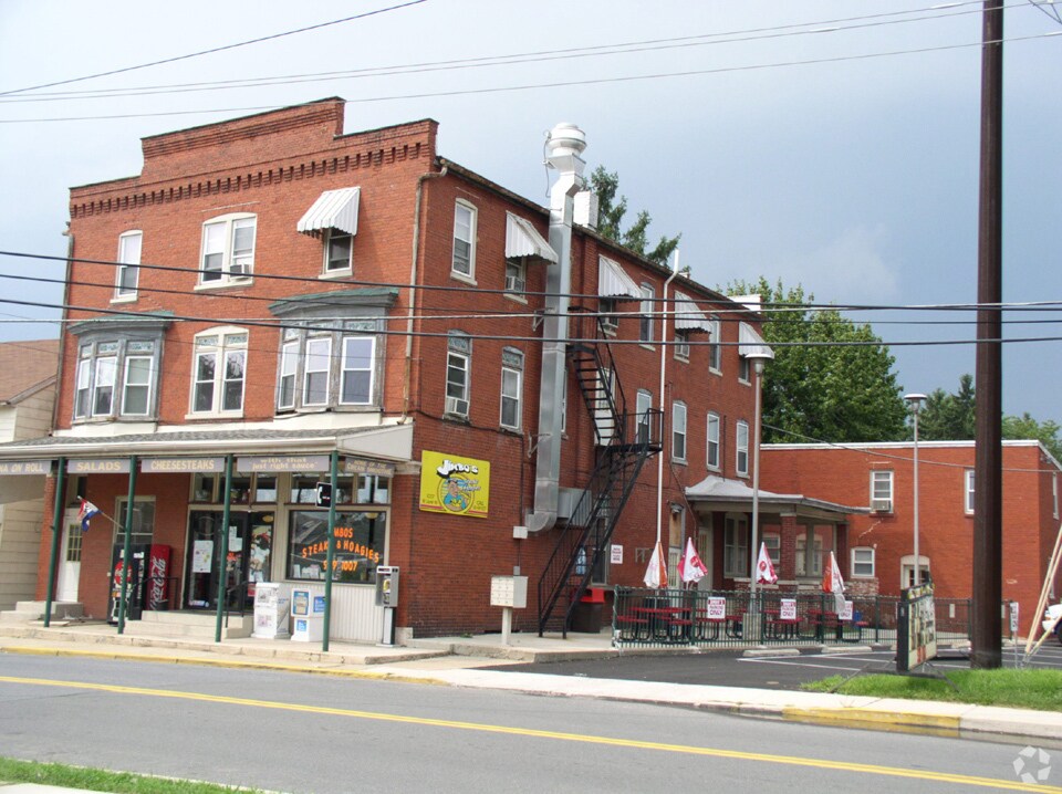 Primary Photo - 1007 Mount Laurel Rd